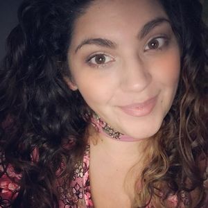 Meet your Posher, Lucy